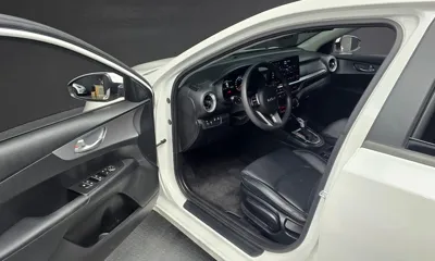 Kia K3 2022, 70758 км, за 37271.89 USD - фото 11