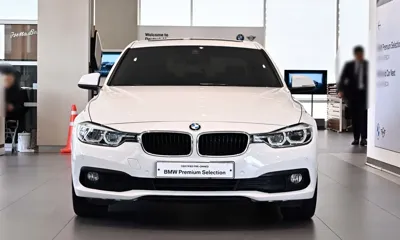 BMW 3-Series 2017, 130641 км, за 8143.33 USD