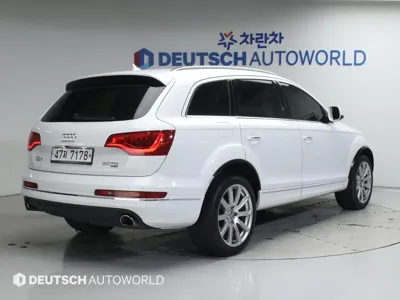 Audi Q7 2013, 161669 км, за 7877.12 USD