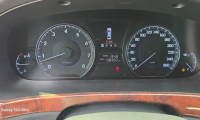 Hyundai Equus 2012, 138392 км, за 4463.7 USD - фото 11