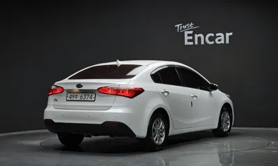 Kia K3 2015, 116384 км, за 4228.61 USD