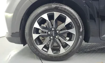 Kia Canival 2023, 93605 км, за 16482.09 USD