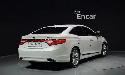 Hyundai Grandeur 2012, 70293 км, за 5656.41 USD
