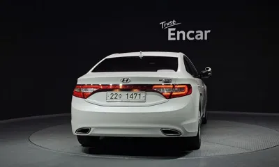 Hyundai Grandeur 2012, 70293 км, за 5656.41 USD