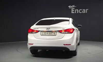 Hyundai Avante 2015, 113086 км, за 3778.5 USD