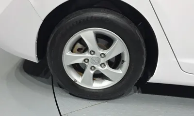 Hyundai Avante 2015, 113086 км, за 3778.5 USD