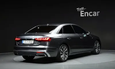 Audi A4 2023, 29793 км, за 22752.38 USD