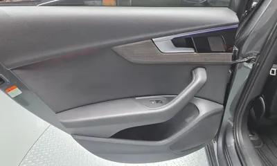 Audi A4 2023, 29793 км, за 22752.38 USD - фото 25