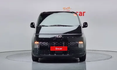 Hyundai Staria 2023, 16562 км, за 17275.35 USD