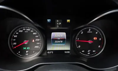 Mercedes-Benz C-Class 2018, 222478 км, за 8402.26 USD - фото 8