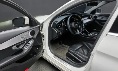 Mercedes-Benz C-Class 2018, 222478 км, за 8402.26 USD - фото 11