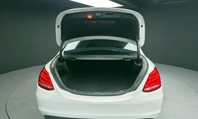 Mercedes-Benz C-Class 2018, 222478 км, за 8402.26 USD - фото 20