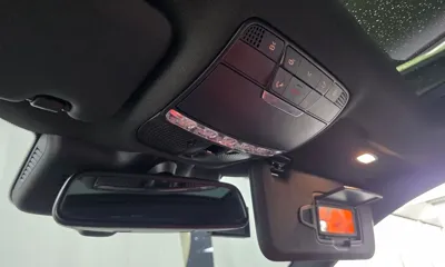 Mercedes-Benz C-Class 2018, 117706 км, за 24937.64 USD - фото 16