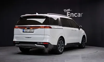 Kia Canival 2023, 99158 км, за 16716.22 USD
