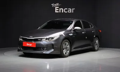 Kia K5 · 2017 год