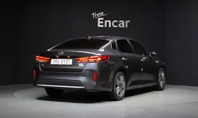Kia K5 2017, 71324 км, за 8205.33 USD