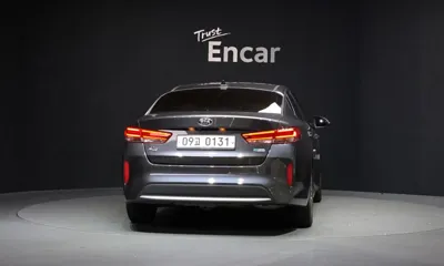 Kia K5 2017, 71324 км, за 8205.33 USD