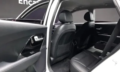 Kia Niro 2017, 122651 км, за 7198.58 USD - фото 11