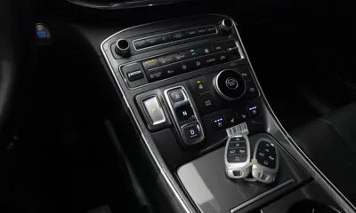 Hyundai Santafe 2021, 56948 км, за 18971.46 USD - фото 9