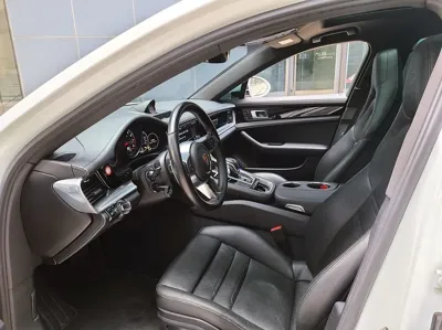 Porsche Panamera 2018, 76240 км, за 39005 USD