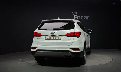 Hyundai Santafe 2018, 160385 км, за 7866.21 USD