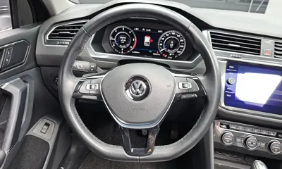 Volkswagen Tiguan 2018, 102457 км, за 14006.52 USD - фото 12