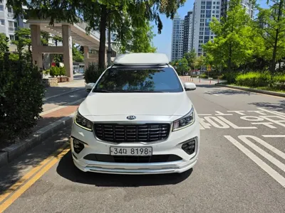 Kia Canival · 2019 год