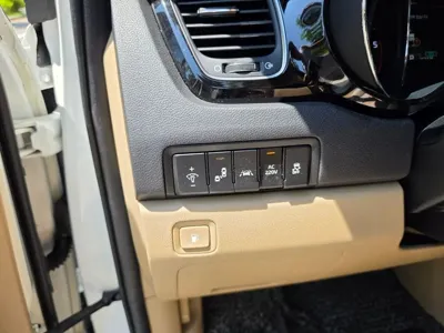 Kia Canival 2019, 147600 км, за 13456.74 USD