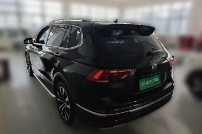 Volkswagen Tiguan L 2021, 61900 км, за 16190 USD