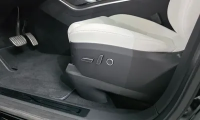 Tesla Model X 2023, 28326 км, за 93859.14 USD - фото 27