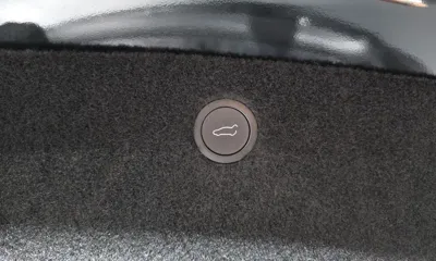 Tesla Model X 2023, 28326 км, за 93859.14 USD - фото 28