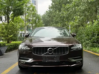 Volvo S90 2018, 80000 км, за 12966.37 USD