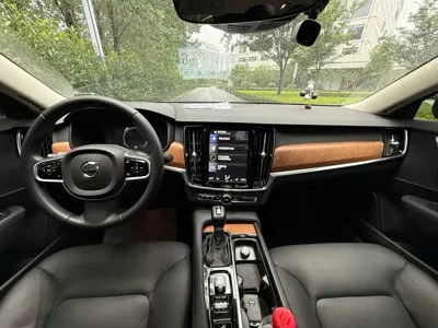 Volvo S90 2018, 80000 км, за 12966.37 USD - фото 8