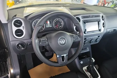 Volkswagen Tiguan 2015, 143800 км, за 7715 USD - фото 18