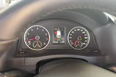 Volkswagen Tiguan 2015, 143800 км, за 7715 USD - фото 19