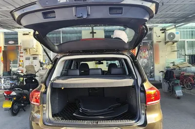 Volkswagen Tiguan 2015, 143800 км, за 7715 USD - фото 27