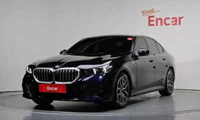 BMW 5-Series · 2024 год