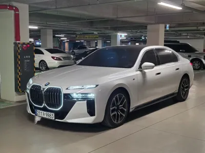 BMW 7-Series 2025, 40544 км, за 78744.91 USD
