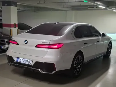 BMW 7-Series 2025, 40544 км, за 78744.91 USD - фото 6