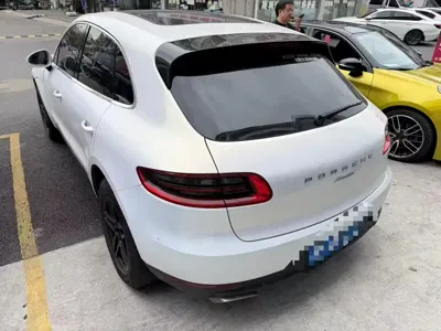 Porsche Macan 2018, 122000 км, за 19099.1 USD