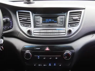 Hyundai Tucson 2016, 149650 км, за 5054.48 USD - фото 11