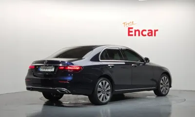 Mercedes-Benz E-Class 2023, 15566 км, за 32720.81 USD