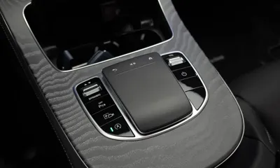 Mercedes-Benz E-Class 2023, 15566 км, за 32720.81 USD - фото 30