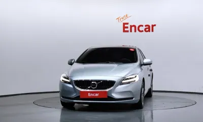 Volvo V40 2018, 58655 км, за 7811.47 USD