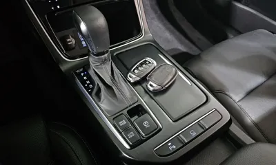 Hyundai Grandeur 2019, 119352 км, за 9311.71 USD - фото 9