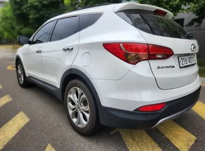 Hyundai Santafe 2014, 147354 км, за 5534.93 USD