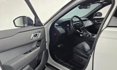 Land Rover Range Rover Velar 2022, 21562 км, за 41559.29 USD - фото 10