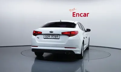 Kia K5 2011, 126380 км, за 2620.86 USD