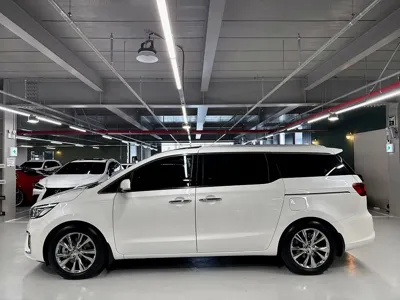 Kia Canival 2019, 56362 км, за 15287.55 USD