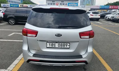 Kia Canival